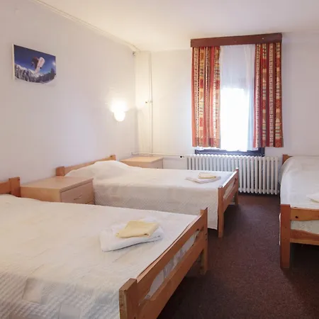 Gostinjska kuća Hotel Srebrnac 2*